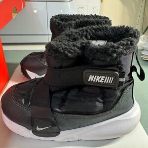 Toddler Nike Flex Advance Winter Boots size 9